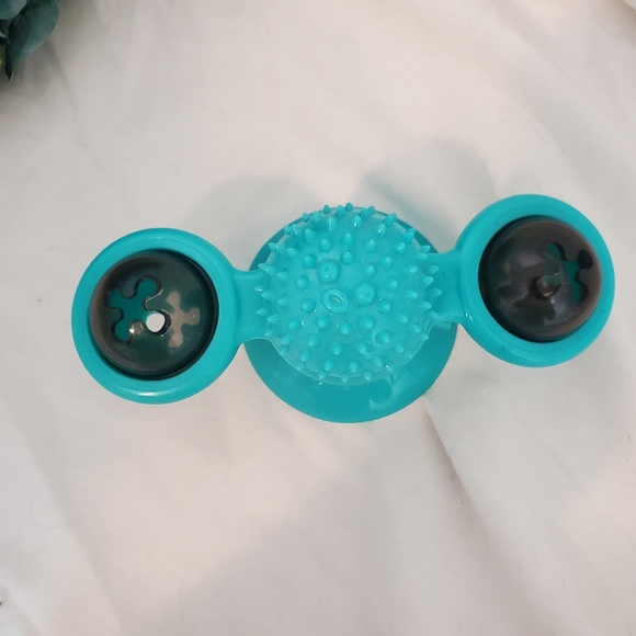 Light Up Cat Toy - Picture 1 of 4